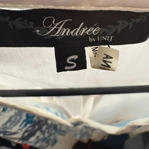 Andree by Unit Boho Embroidered Sleeveless Blouse Ivory Blue Size Small - Picture 4 of 5